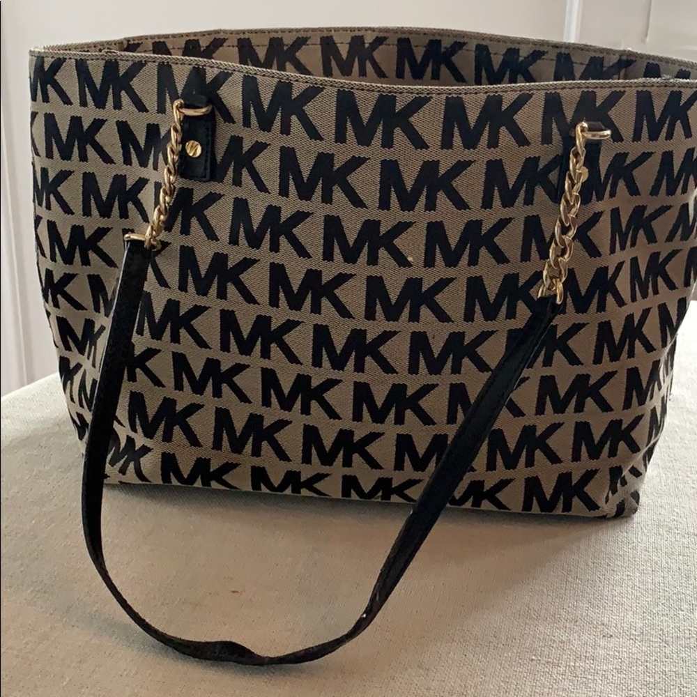 Michael Kors Medium Tote